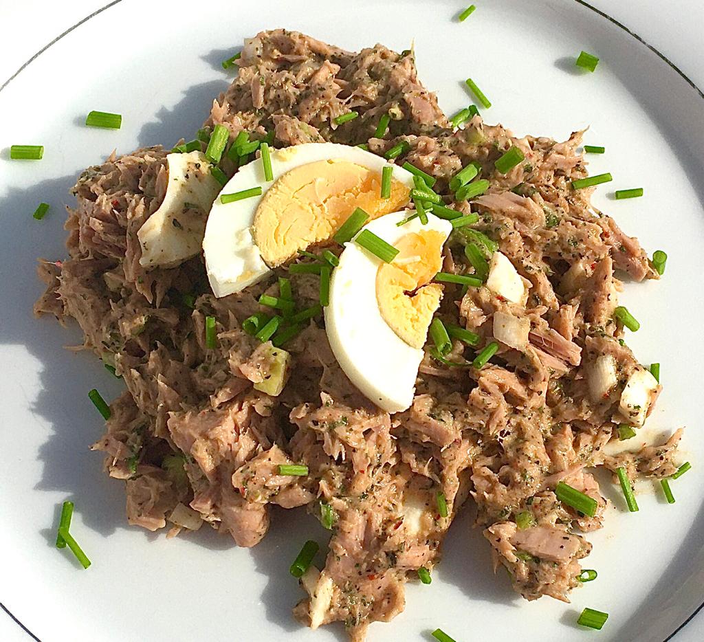 Thunfisch-Salat - weißer Tag